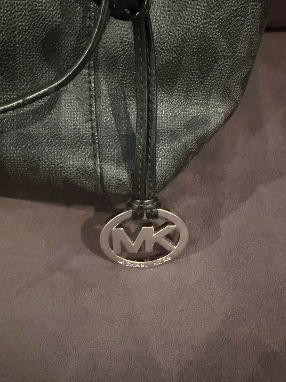 Michael Kors Jet Set Black Signature Tote MK Logo Silver Logo